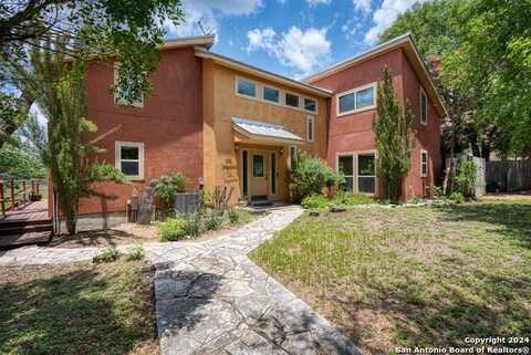 696 FAURIE ROAD, Lakehills, TX 78063