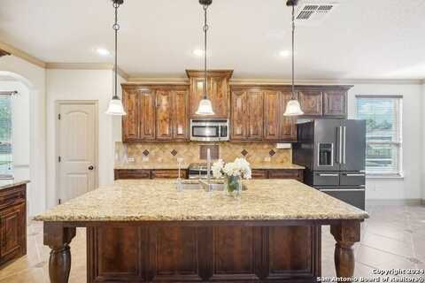 102 Santa Anita, Boerne, TX 78006