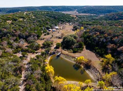 150 COKER HOLW, Kerrville, TX 78028
