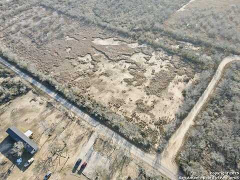 #4015 Avenue M and 16th St, Christine, TX 78012