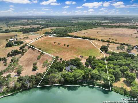 1196 LOCH LN, Seguin, TX 78155