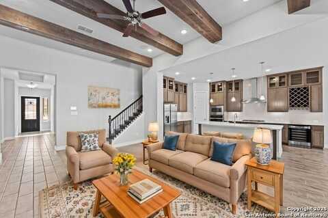 1398 Oaklawn, New Braunfels, TX 78130