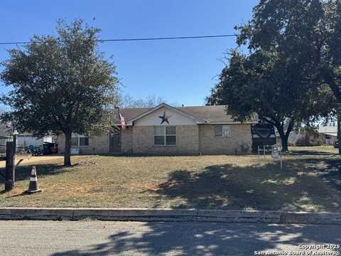 305 E Hugo, Dilley, TX 78017