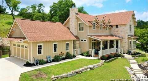 134 Thunder Rd, Kerrville, TX 78028