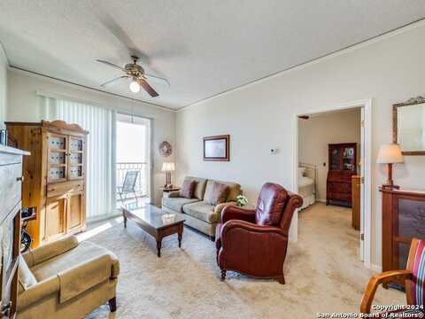 1 TOWERS PARK LN, San Antonio, TX 78209