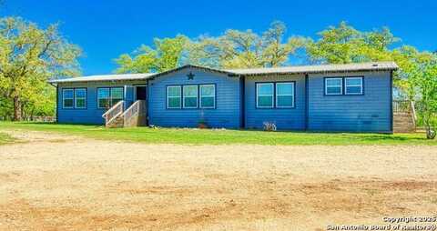 1434 COUNTY ROAD 425, Stockdale, TX 78160