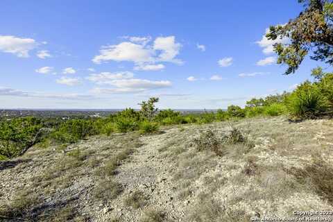 811 Lexington Pass, Canyon Lake, TX 78133