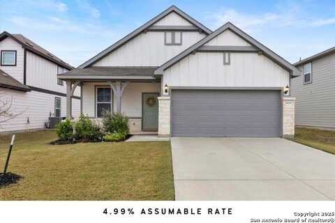 808 Beacon Heights, Seguin, TX 78155