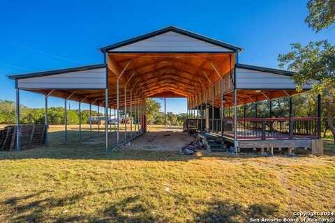 550 Private RD 1505, Bandera, TX 78003