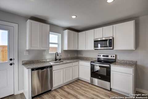 2553 Solon Lane, Seguin, TX 78155