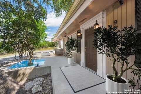 966 DEERWOOD DR, Canyon Lake, TX 78133