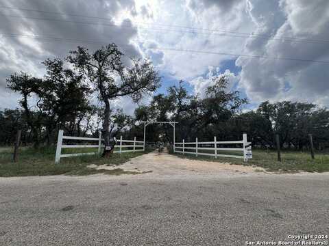 1742 county road 777 TRACT 14, Devine, TX 78016