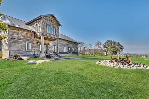 2645 Kallus Road, La Grange, TX 78945