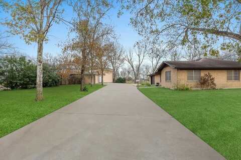 428 North Rusk Street, Fayetteville, TX 78940
