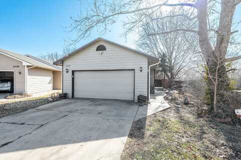 6527 E Rodeo St, Bel Aire, KS 67226