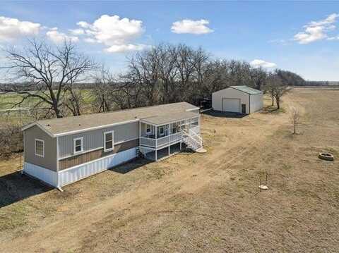 8904 NE 96th St, Peabody, KS 66866