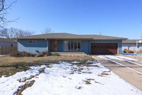 415 Circle Dr, Burrton, KS 67020