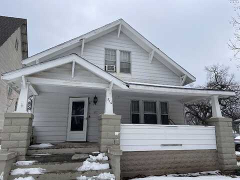 210 N Sycamore St, Peabody, KS 66866