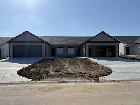 2737-2739 Greenleaf Cir., Wichita, KS 67210