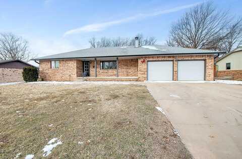 616 N Circle Drive, Wellington, KS 67152