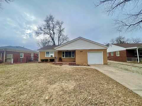 221 S Hungerford Ave, Haysville, KS 67060