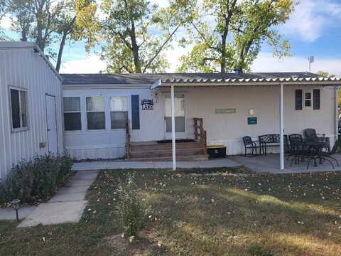 98 Eureka Lake Rd, Eureka, KS 67045