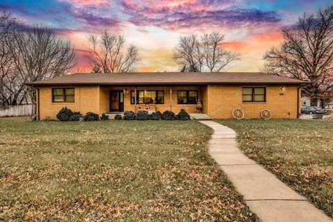 403 E Avenue B, Mount Hope, KS 67108