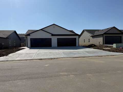 2731-2733 Greenleaf Cir., Wichita, KS 67210