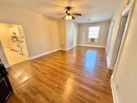 101 S. Main Street Apt. B, Blackstone, VA 23824