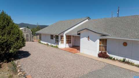 27 Copper Ridge Drive, Silver City, NM 88061