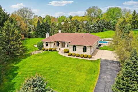 4707 Plainfield Court, Middleton, WI 53562
