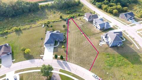 647 Greenway Point Drive, Janesville, WI 53548