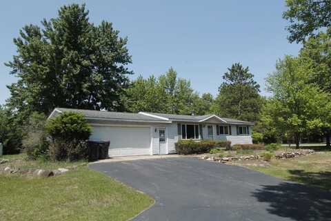 153 Carriage Road, Montello, WI 53949