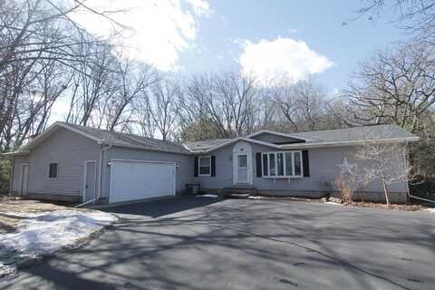 313 Carriage Road, Montello, WI 53949