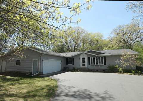 313 Carriage Road, Montello, WI 53949