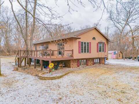 517 Schwantz Road, Pardeeville, WI 53954