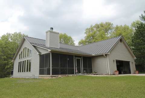 W5698 Losinski Road, Princeton, WI 54968