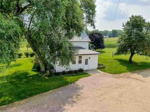 W9229 Hogan Road, Portage, WI 53901