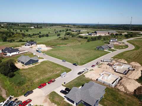 105 Garrett Drive, Barneveld, WI 53507