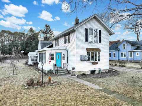 118 W Oak Street, Lake Mills, WI 53551