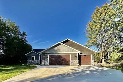 N1647 21st Avenue, Wautoma, WI 54982