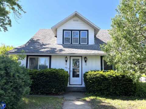 130 W Glenn Street, Prairie Du Chien, WI 53821