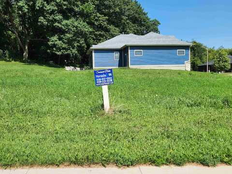 L96 Savannah Parkway, Deerfield, WI 53531