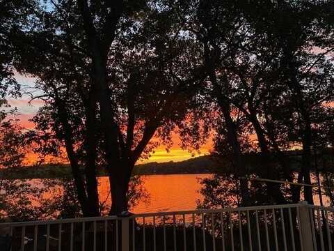 N3435 Tipperary Road, Poynette, WI 53955