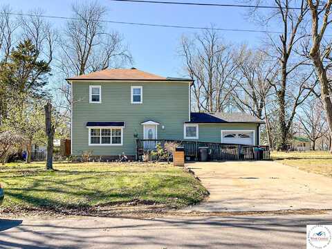 1716 S Beacon, Sedalia, MO 65301