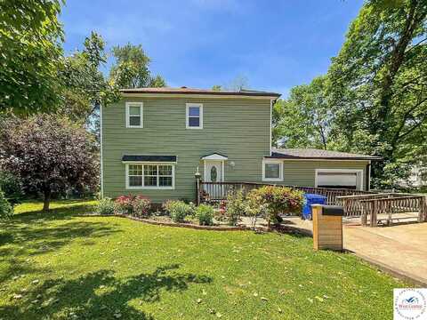 1716 S Beacon, Sedalia, MO 65301