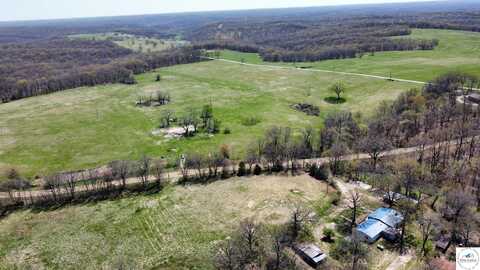 151 State Road FF, Edwards, MO 65326