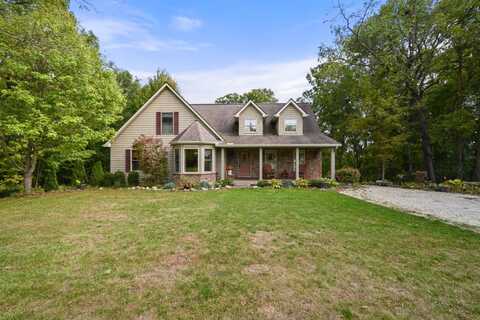 6818 S Galaxy Heights Drive, Connersville, IN 47331