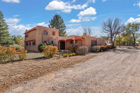 184 Lower San Pedro, Espanola, NM 87532