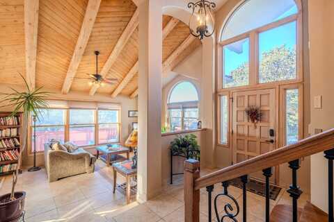 37 Paseo Del Pinon, Santa Fe, NM 87508